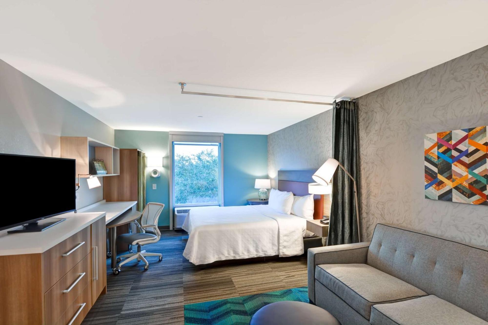 Home2 Suites By Hilton Tampa Usf Near Busch Gardens Екстериор снимка