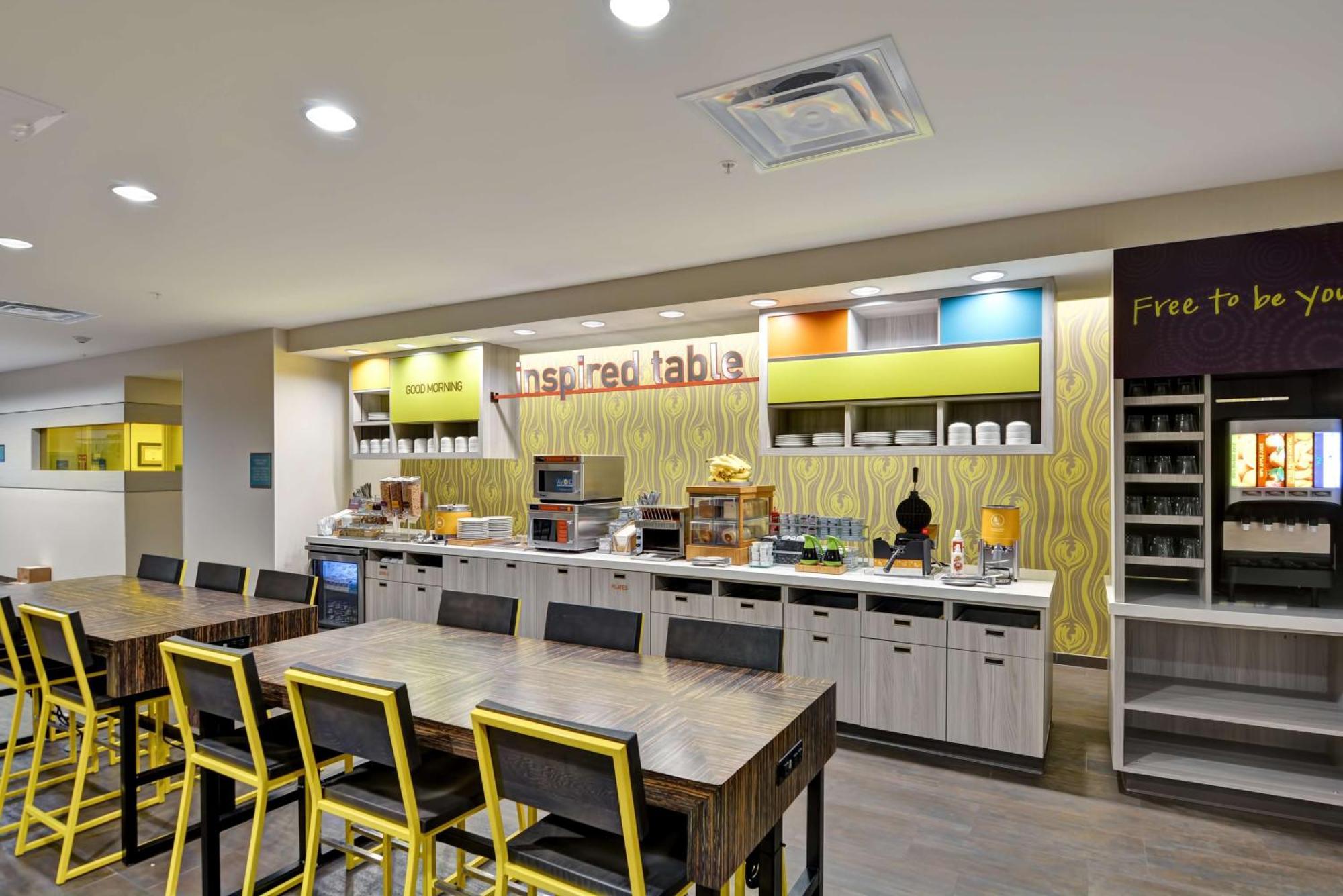 Home2 Suites By Hilton Tampa Usf Near Busch Gardens Екстериор снимка